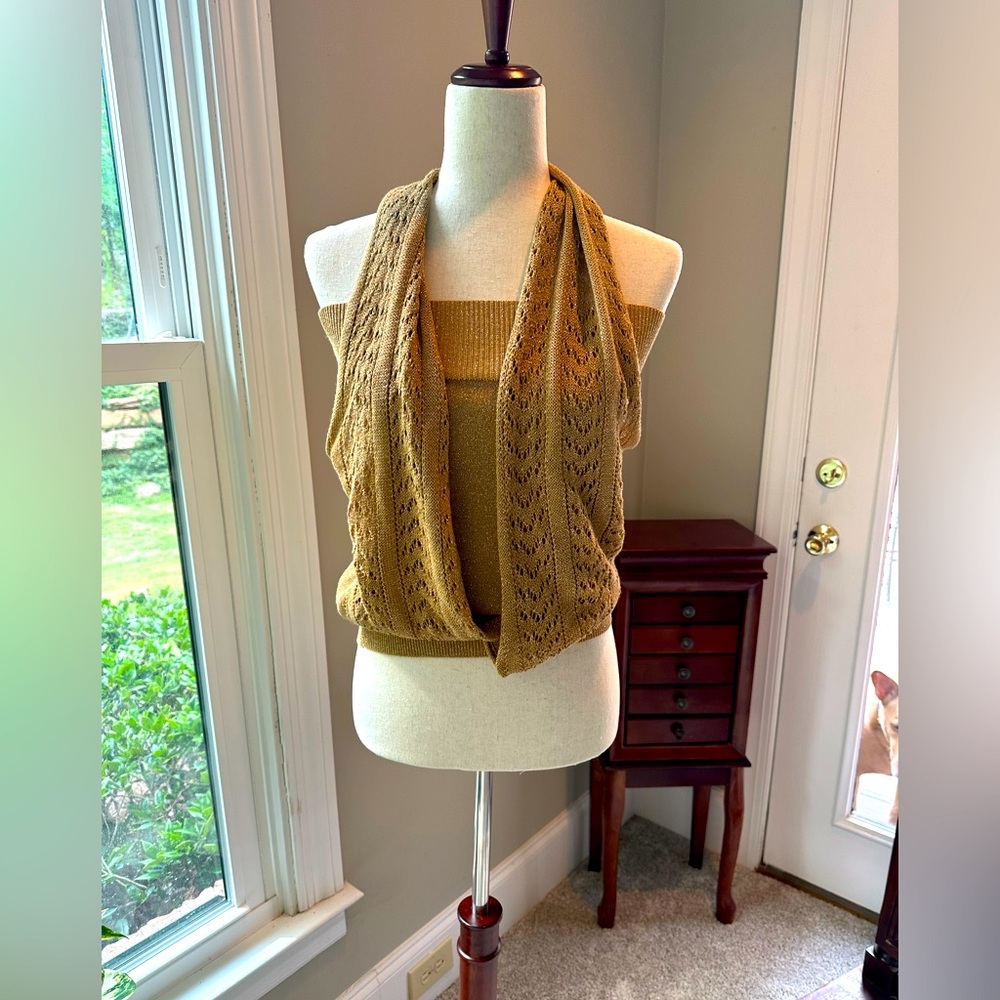 Flirty- sexy- metallic gold halter top.